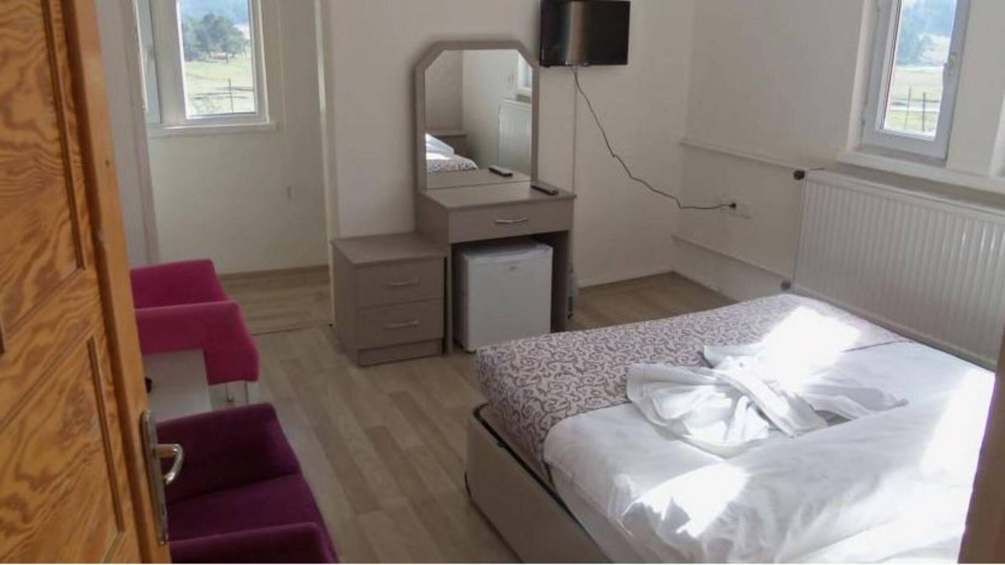 Grand Baysal Hotel Kındıra Bagian luar foto